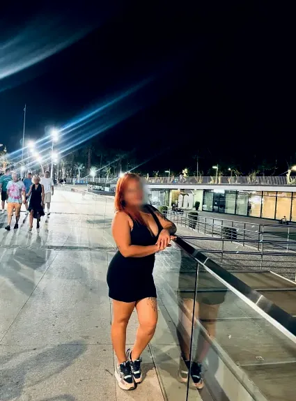 Andrea, 40