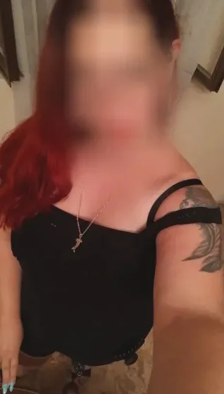 Andrea, 34