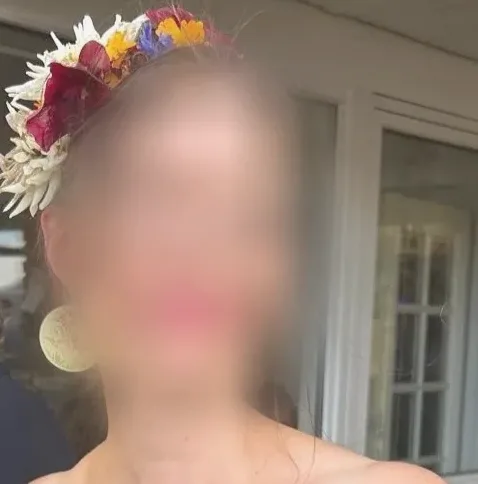 Büsra, 40