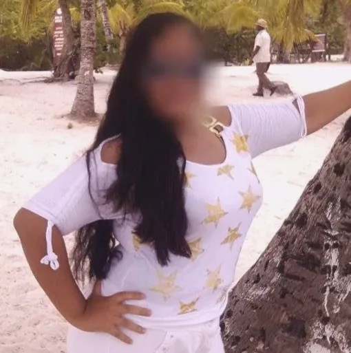 Daniela, 28