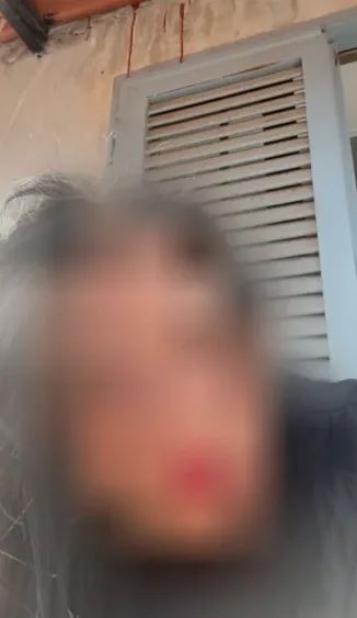 Ela, 37