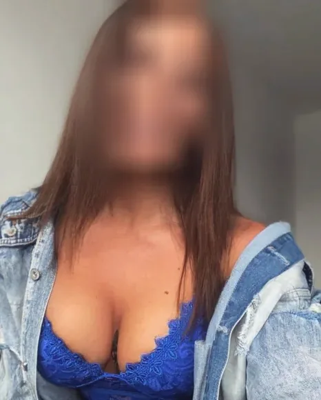 Jacqueline, 31