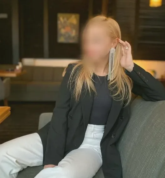 Kerstin, 32