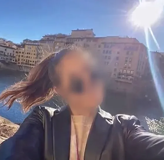 Lilly, 27