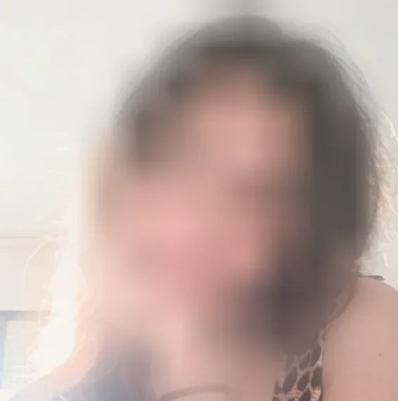 Lilly, 25