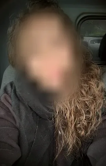 Luisa, 24