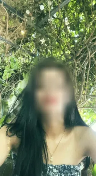 Michelle, 24