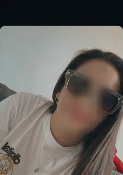 Özlem, 34