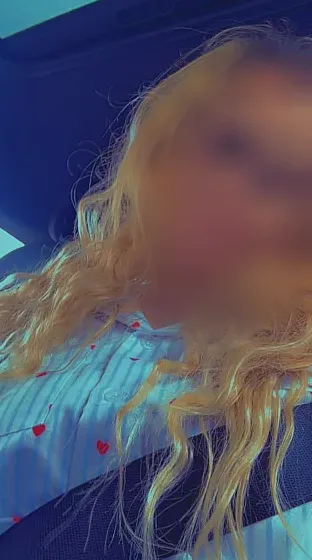 Sarah, 28