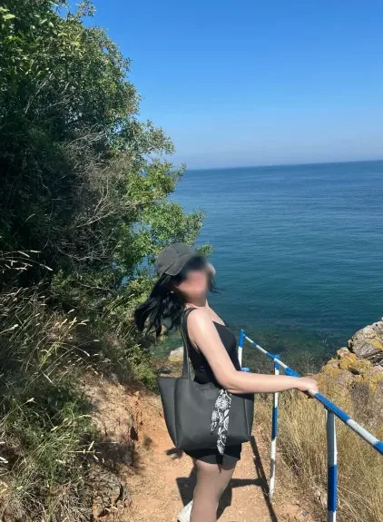 Tanja, 22