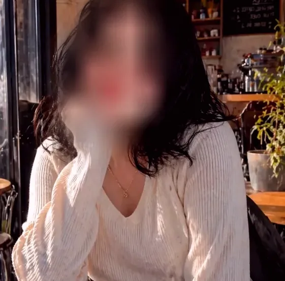 Yvonne, 25